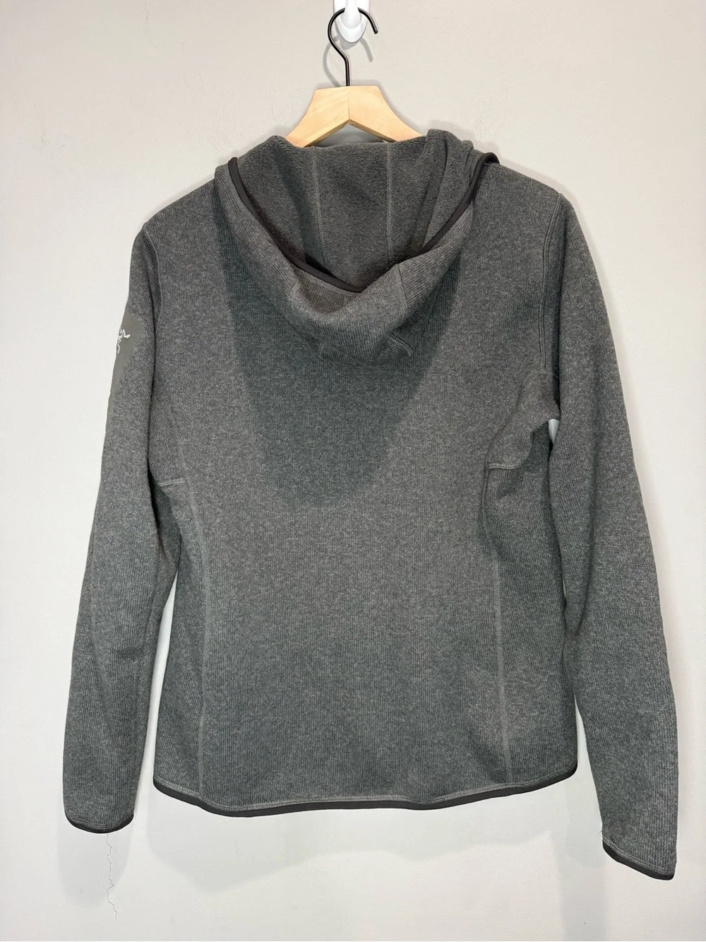 Arc'teryx Women’s Covert‎ Hoodie/Cardigan Dark Gray/Charcoal Size Large EUC